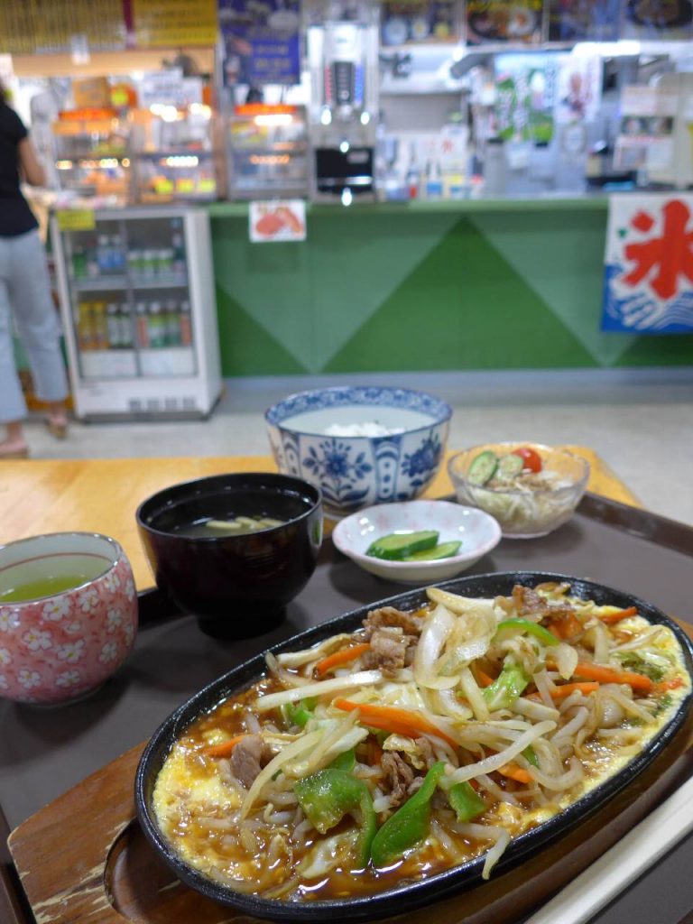 道の駅・宙ドーム神岡の飛騨牛野菜炒め定食