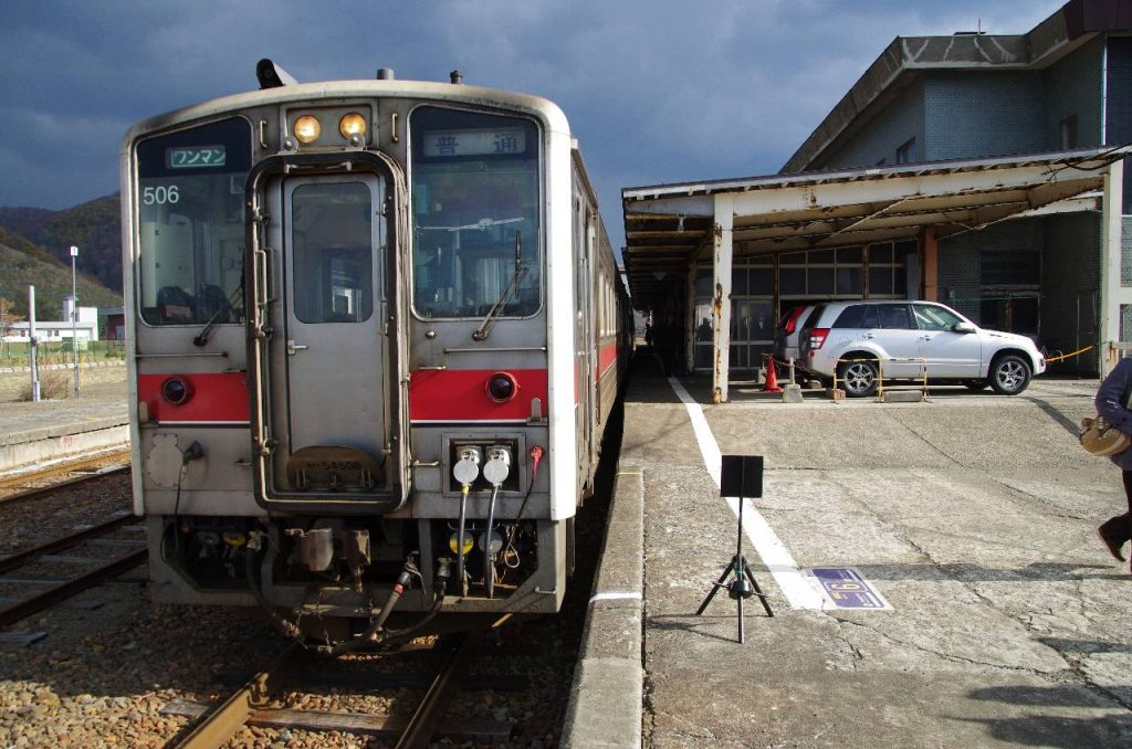 留萌駅に到着した、留萌本線の列車