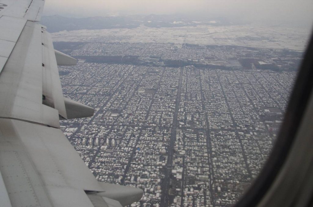 飛行機であっと言う間に積雪の旭川に到着